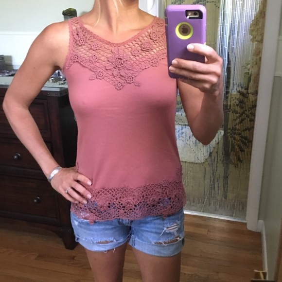 NEW Anthropologie Crochet Tank Top - Picture 1 of 16
